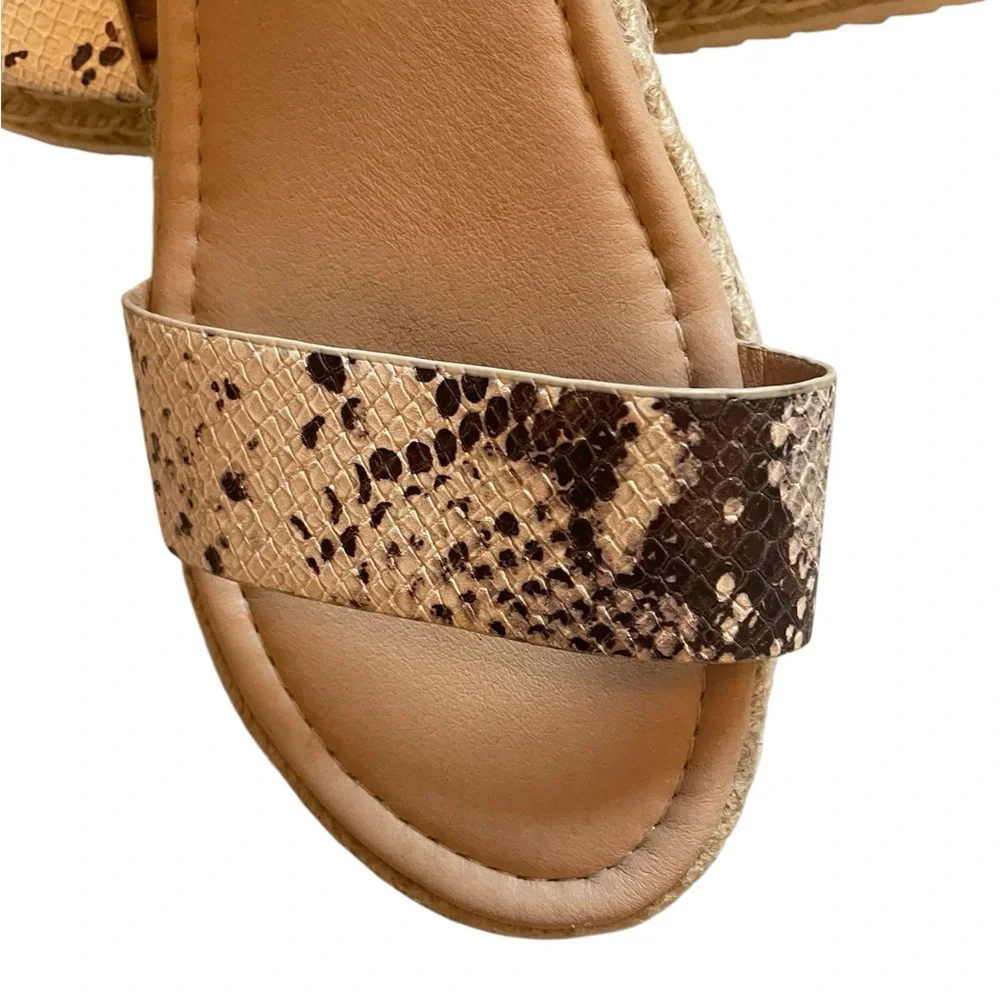 CHUSIONAIRE Espadrille Snakeskin Pattern Sandals Size: 11M